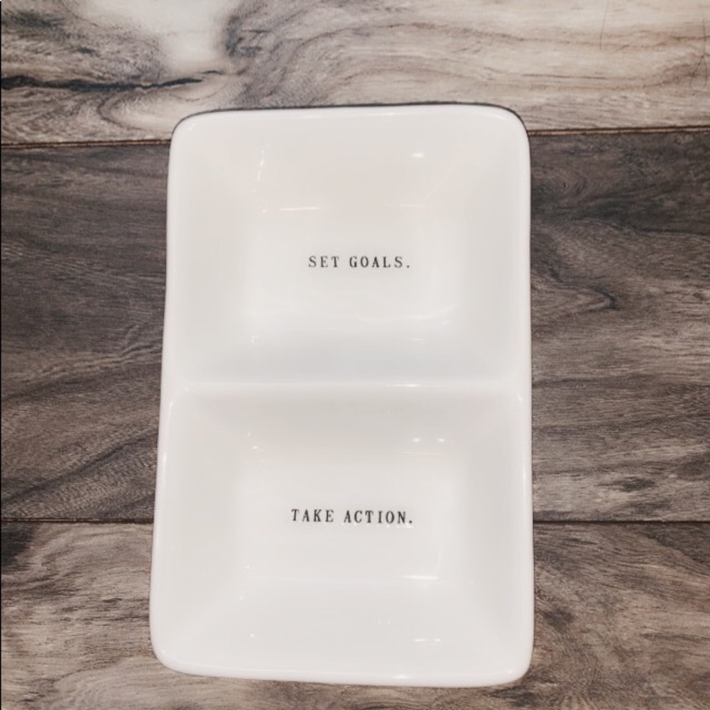 Rae Dunn Set Goals, Take Action Trays